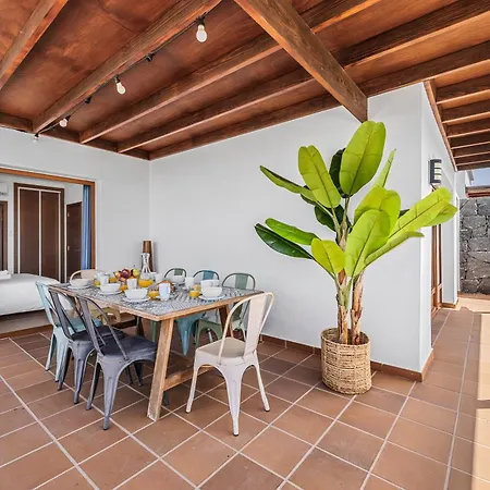 Villa Villalia Rosa *